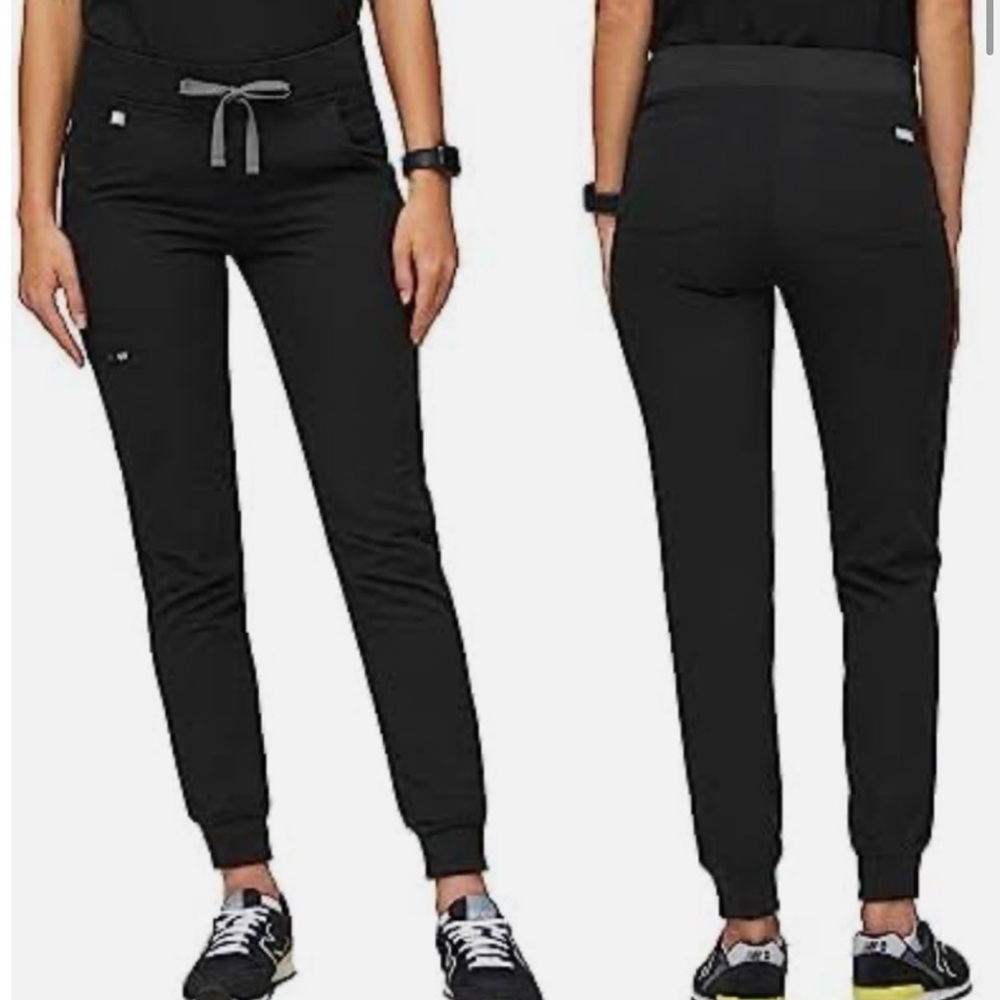 Zamora Jogger women's Fig black Scrub Pants Size Medium